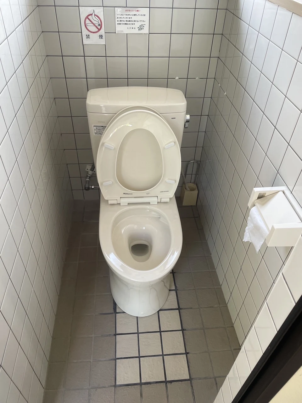 施工後：神社のトイレに設置した洋式便器